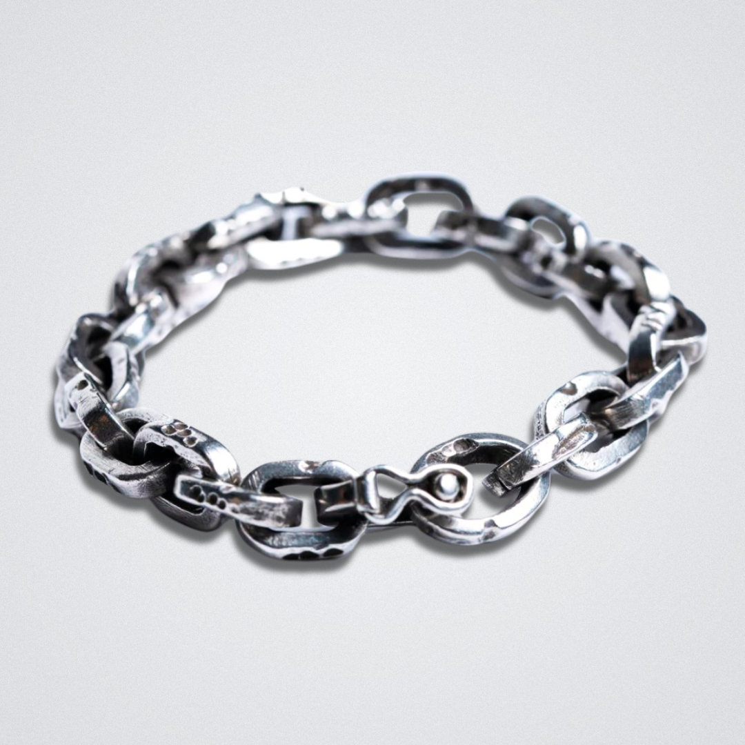 The Chain Bracelet