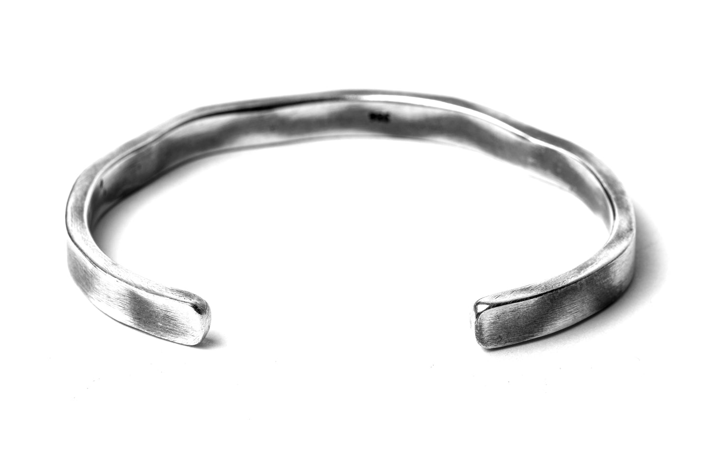 Abstract Cuff