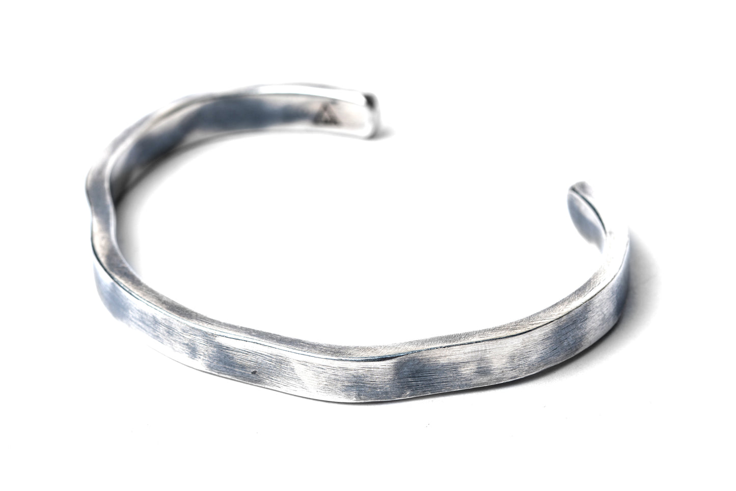 Abstract Cuff