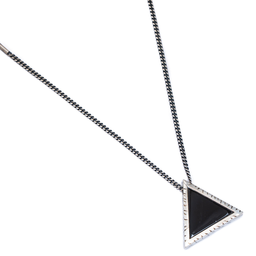 Onix Fire Triangle Necklace